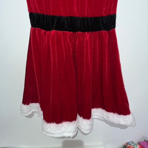 Born Famous Women's Red Mrs. Claus Cap Sleeve Mini Skater Dress Small NWT - Picture 9 of 10